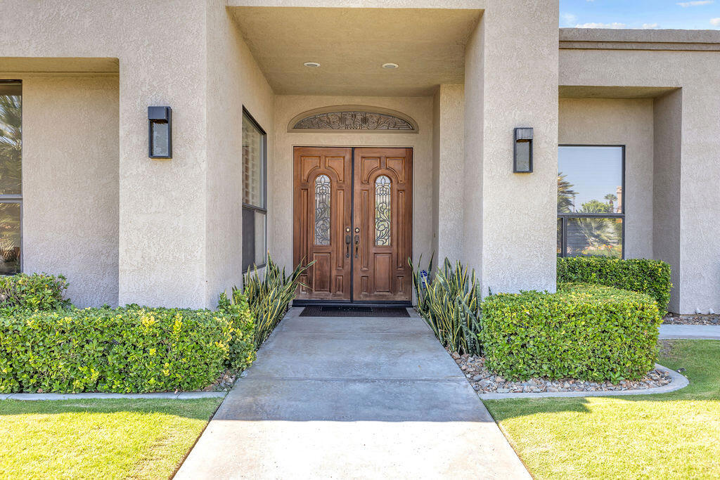 Mission pointe rancho Mirage! Discover this beautiful corner-lot residence located at the end of a peaceful cul-de-sac This spacious home boasts over 3,000 square feet of open floor plan living, perfect for entertaining and comfortable everyday living. Featuring three bedrooms and three and a half bathrooms, the property offers ample space and privacy. Elegant wood shutters adorn all windows, complemented by soaring high ceilings that enhance the sense of openness and light throughout. The backyard oasis includes a sparkling pool and relaxing spa, ideal for outdoor enjoyment. Additionally, a three-car garage provides plenty of storage and parking. This exceptional home combines luxury, style, and functionality in one of Rancho Mirage's most sought-after neighborhoods.