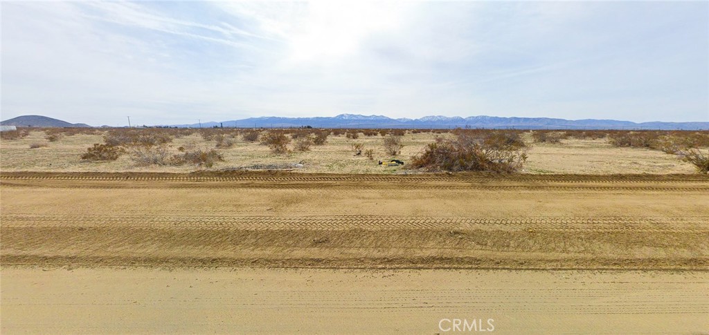 8.32 Acres in Palmdale – Room to Grow, Space to Breathe
Step away from the noise and into wide-open desert skies. This 8.32-acre lot in Palmdale gives you the space and freedom to create the lifestyle you’ve been looking for—whether it’s a custom home, a weekend retreat, or a smart land investment.
Only about 10 miles from central Palmdale, you’ll enjoy quick access to shopping, dining, and hospitals while still coming home to peace, quiet, and starlit nights. Power poles run along the street for easy connection, while a septic system and private well will be needed.
The Palmdale area is steadily expanding, and large parcels like this one are becoming harder to find. Here you get the best of both worlds: convenience and privacy, today and long-term growth for tomorrow.
Why you’ll love it:
8.32 acres of open land—plenty of space for building or holding
Just 10 miles from downtown Palmdale
Power nearby, with poles on the street
Will require septic and well
Quiet desert setting with mountain views
In a growing area with strong investment potential
Opportunities like this don’t come along often. Secure your piece of Palmdale today.