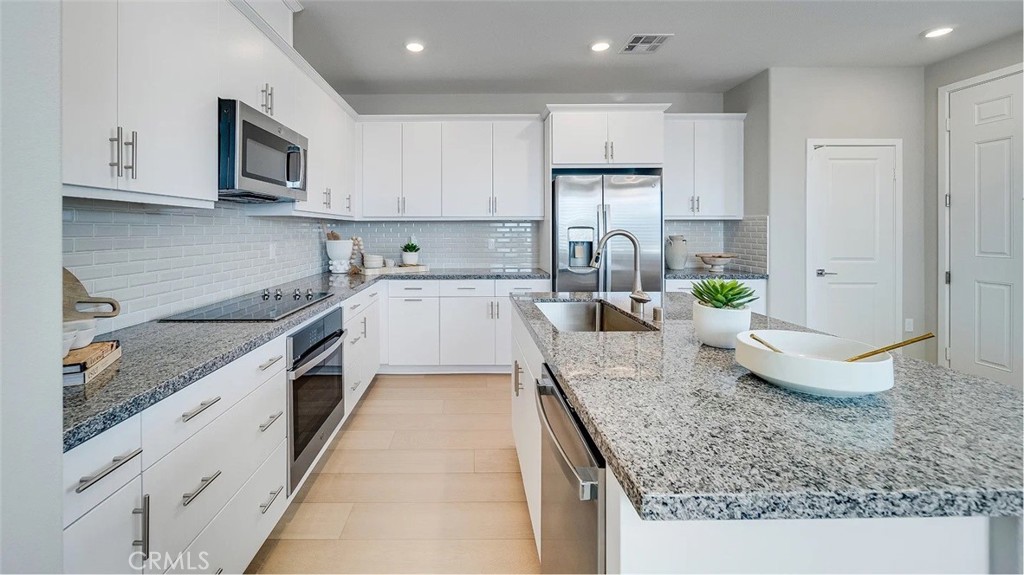 Properties 2 2593 Cloudview Privado