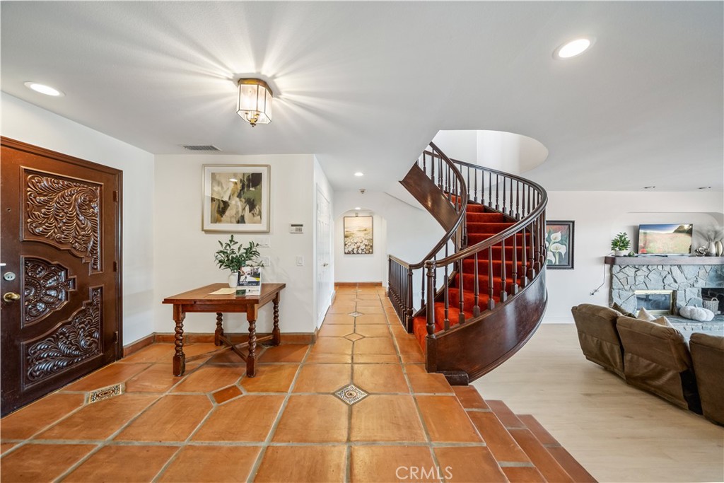 23192 De Anza Road