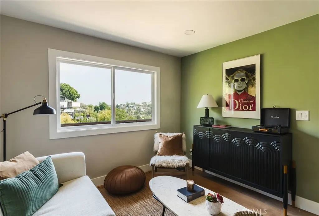 Los Angeles, California 90031, United States, 2 Bedrooms Bedrooms, ,2 BathroomsBathrooms,Residential,Active,171722