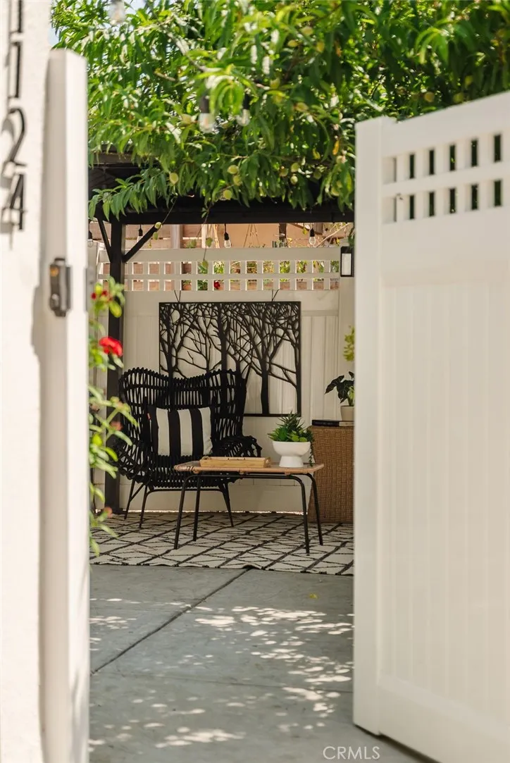 Los Angeles, California 90031, United States, 2 Bedrooms Bedrooms, ,2 BathroomsBathrooms,Residential,Active,171722