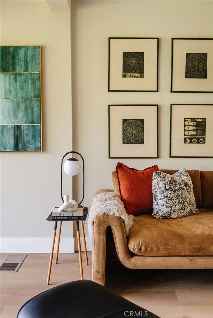 Los Angeles, California 90031, United States, 2 Bedrooms Bedrooms, ,2 BathroomsBathrooms,Residential,Active,171722