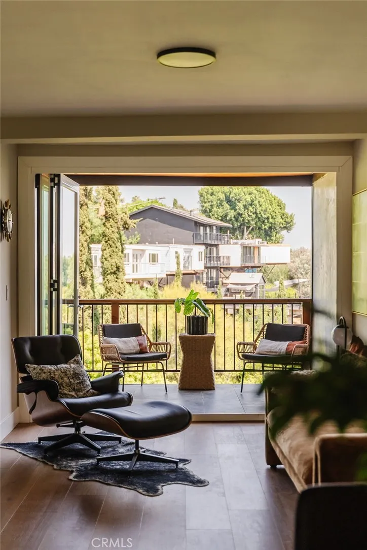 Los Angeles, California 90031, United States, 2 Bedrooms Bedrooms, ,2 BathroomsBathrooms,Residential,Active,171722