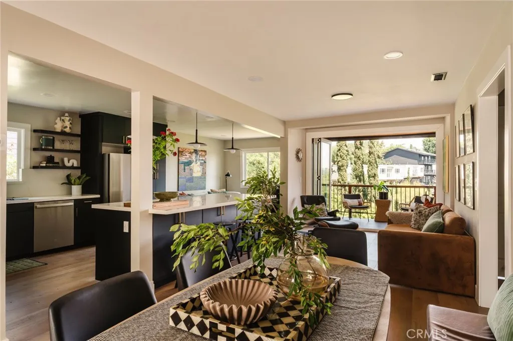 Los Angeles, California 90031, United States, 2 Bedrooms Bedrooms, ,2 BathroomsBathrooms,Residential,Active,171722