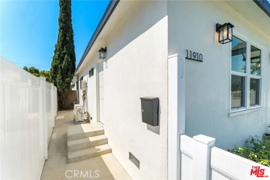 The lovely ,1Br ADU Rental boasts exceptional curb appeal and features a pristine open-concept floor plan with recessed lighting and complementary new flooring. The spacious living room is filled with natural light, creating a warm and inviting atmosphere. The stunning all-white kitchen is equipped with abundant cabinets, ample counter space, brand new stainless steel appliances, and an adjoining dining area. WATER AND GAS INCLUDED IN LEASE /PAID BY OWNER. Brand new split unit air and heating ensure year-round comfort.1 year lease