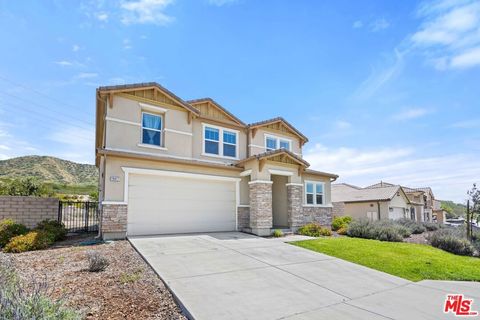 Photo of 19417 Bension Drive, Santa Clarita, CA 91350 (MLS # 24375033)