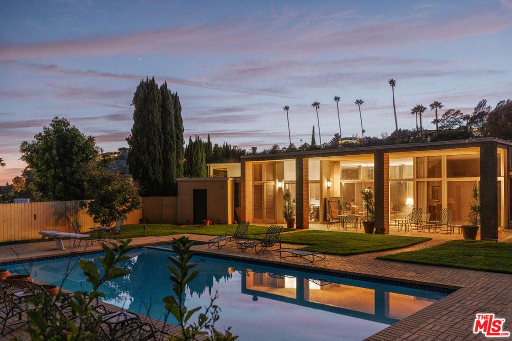 Photo of 1058 N Hillcrest Road, Beverly Hills, CA 90210 (MLS # 26921093)