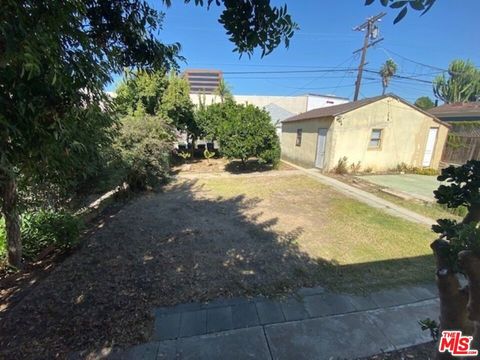 Photo of 11913 Tennessee Avenue, Los Angeles, CA 90064 (MLS # 25602021)