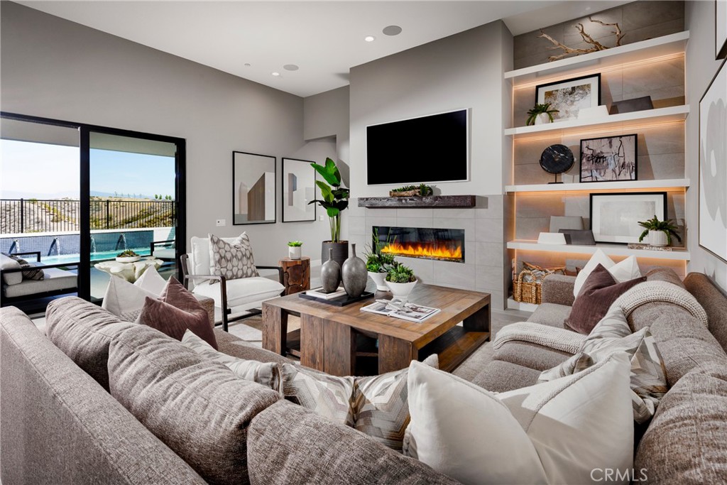 29975 N Avenida Sierra Madre