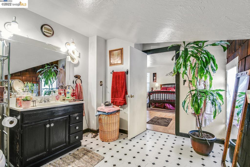 DIAMOND - Residential Income