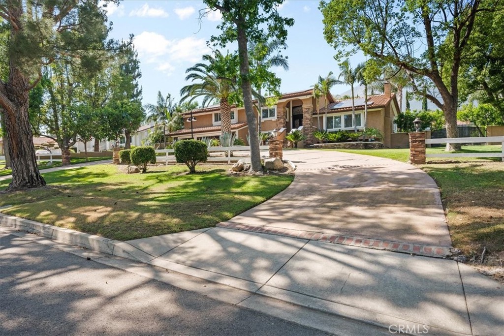 10920 Beechwood Drive