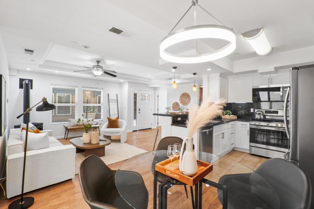 108 Balbach Street 12