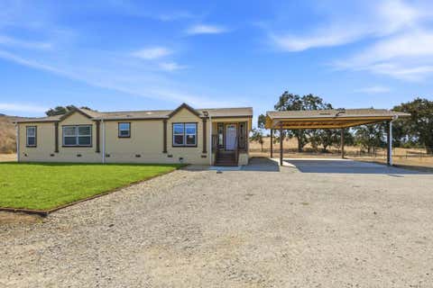 Photo of 4000 Prunedale Avenue, Gilroy, CA 95020 (MLS # ML82058920)