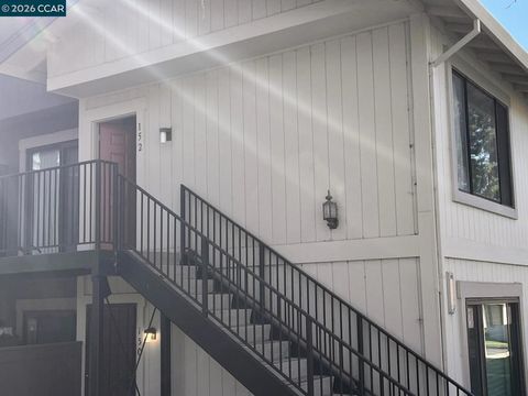 Photo of 152 Aurora Plz, Union City, CA 94587 (MLS # 41127223)