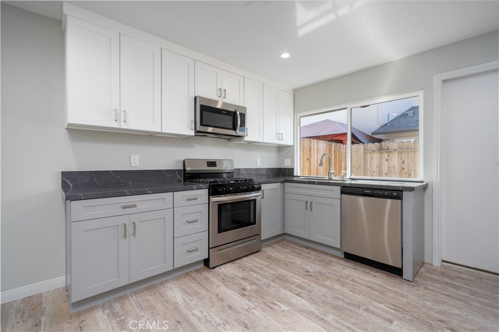 17358 San Luis 1