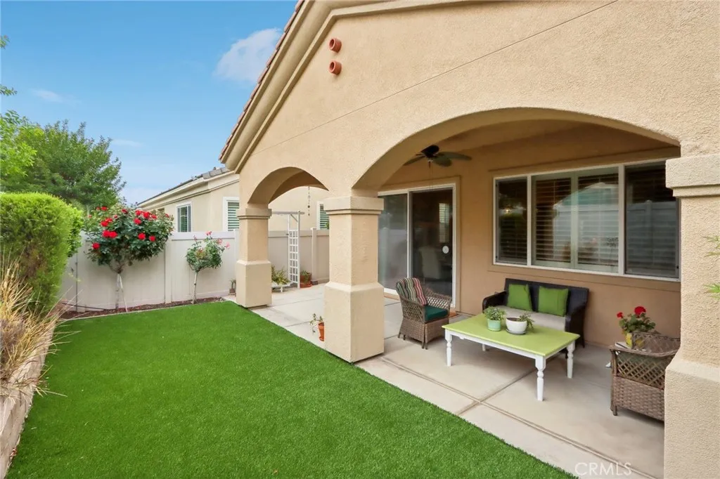 Hemet, California 92545, United States, 2 Bedrooms Bedrooms, ,2 BathroomsBathrooms,Residential,Active,219471