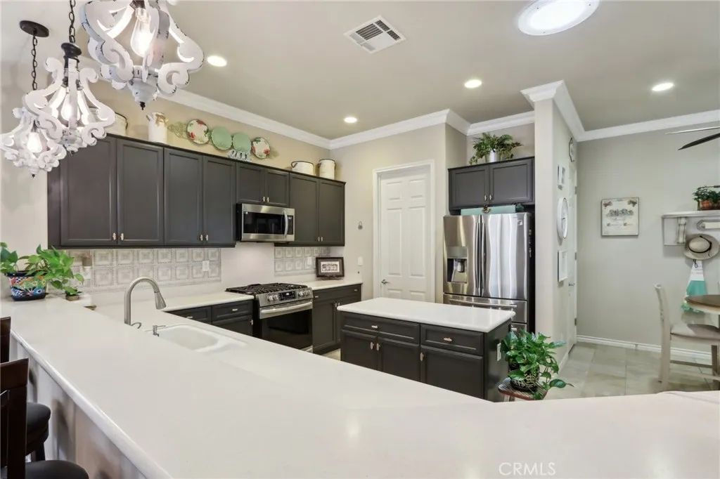 Hemet, California 92545, United States, 2 Bedrooms Bedrooms, ,2 BathroomsBathrooms,Residential,Active,219471