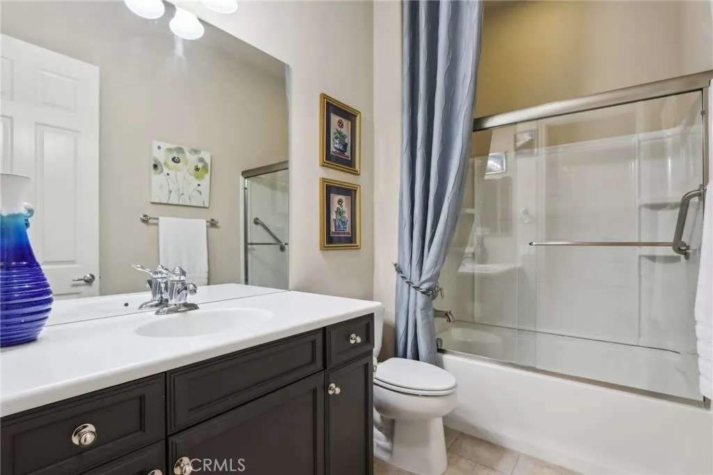 Hemet, California 92545, United States, 2 Bedrooms Bedrooms, ,2 BathroomsBathrooms,Residential,Active,219471