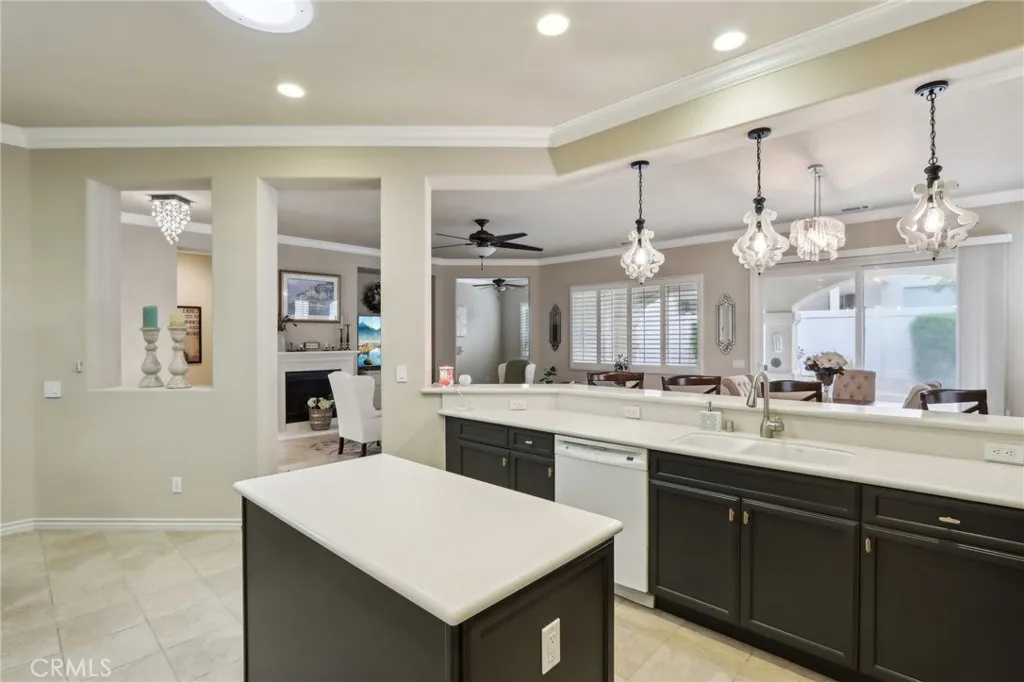 Hemet, California 92545, United States, 2 Bedrooms Bedrooms, ,2 BathroomsBathrooms,Residential,Active,219471