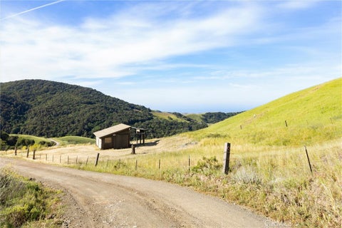 Tiny photo for 3510 Cypress Mountain RD, Templeton, CA 93465 (MLS # SC26215949)
