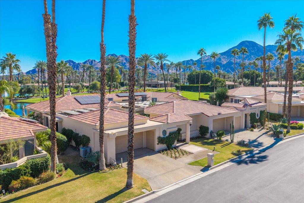 Desert Horizons C.C. - Residential