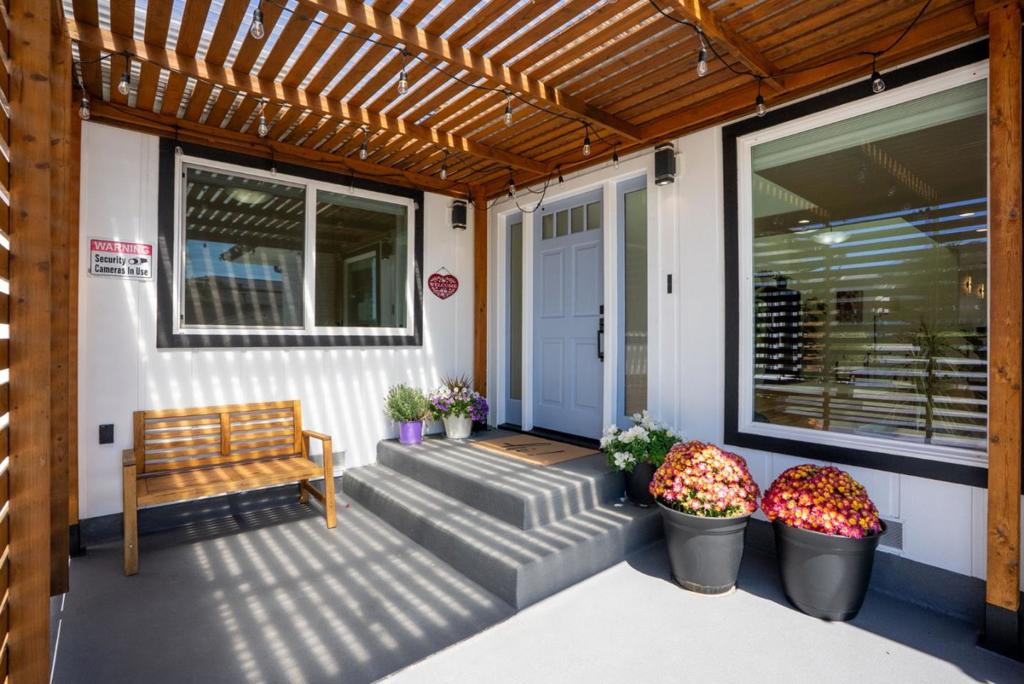 106 Corinne Avenue