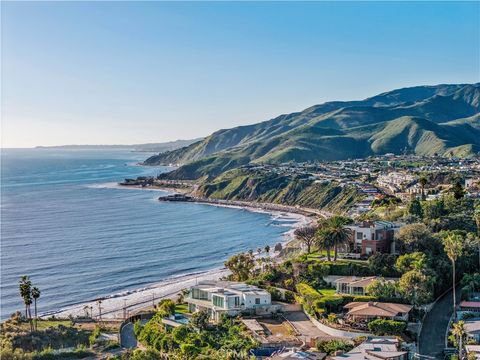 Photo of 17352 W Sunset Blvd #103, Pacific Palisades, CA 90272 (MLS # BB26000956)