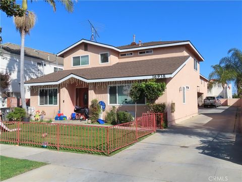 Photo of 16938 S Dalton, Gardena, CA 90247 (MLS # SR26035078)