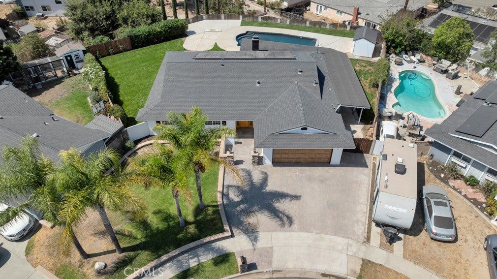 805 Moffatt Circle
