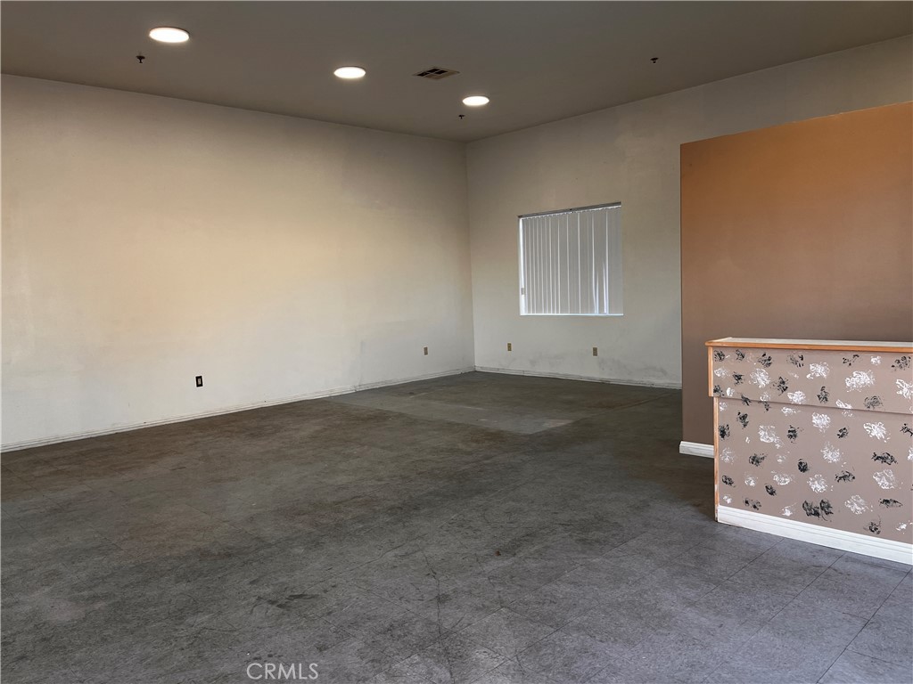 11237 Lower Azusa