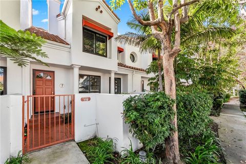 Tiny photo for 19481 Pompano Ln #110, Huntington Beach, CA 92648 (MLS # OC25270158)