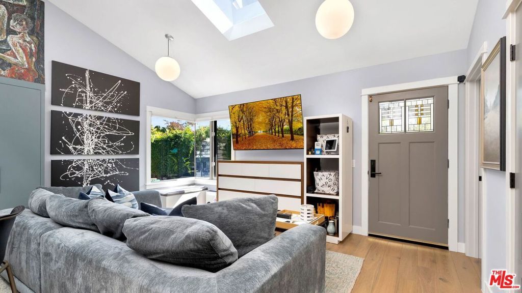 Photo of 9009 Lloyd Place, West Hollywood, CA 90069 (MLS # 25610903)