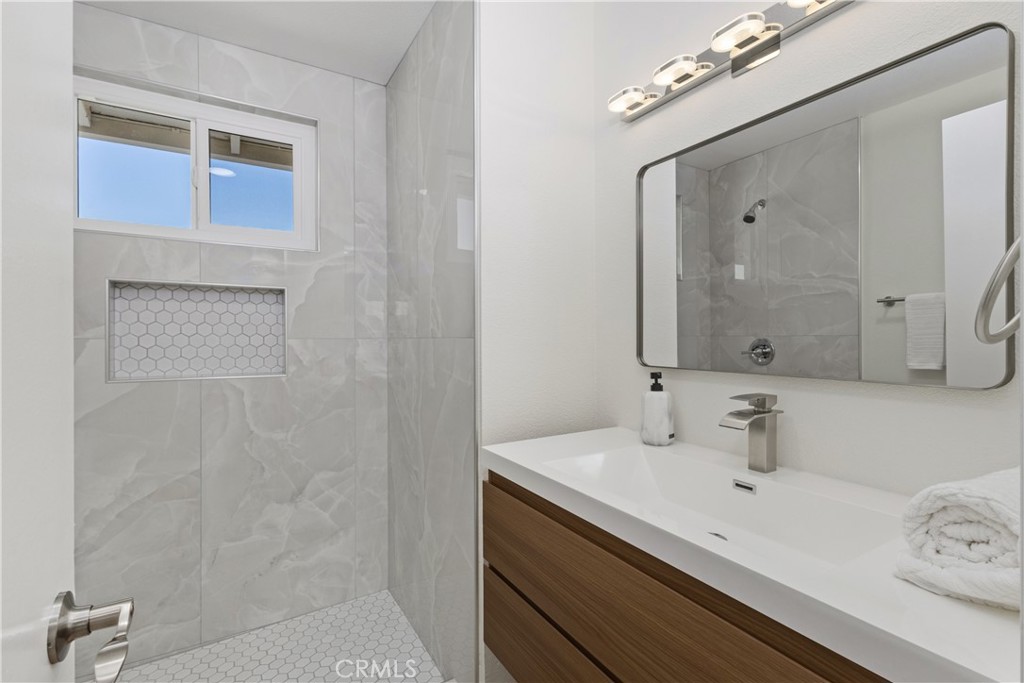 Tustin Place (TP) - Residential