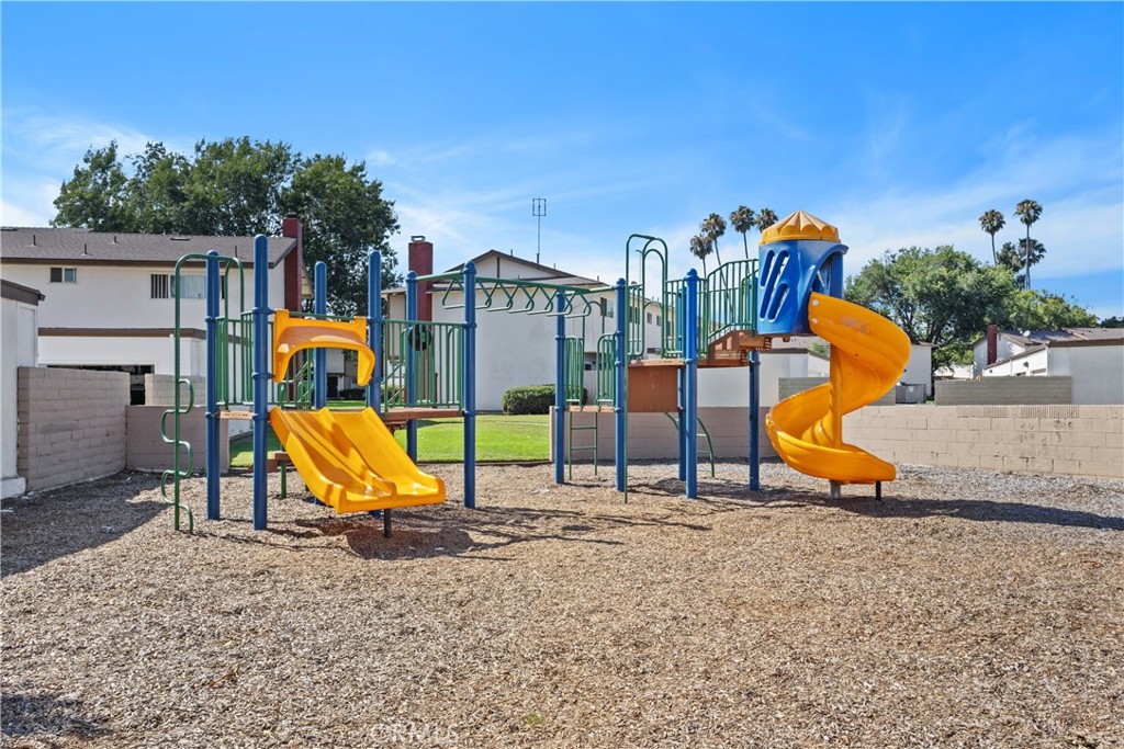 Tustin Place (TP) - Residential