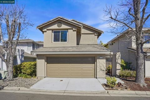 Photo of 111 Lakeridge Ln Ln, San Ramon, CA 94582 (MLS # 41126691)