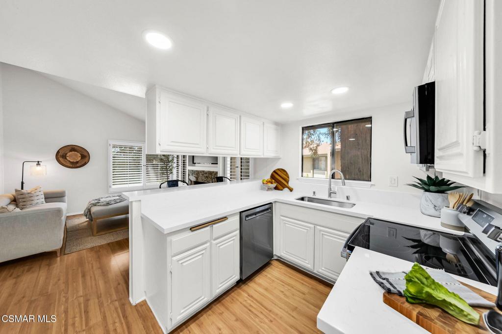 Oaknoll Villas-314 - 1002792 - Residential