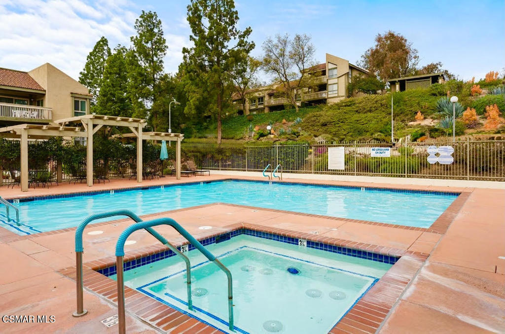 Oaknoll Villas-314 - 1002792 - Residential