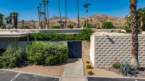 Photo of 320 Desert Lakes Drive, Palm Springs, CA 92264 (MLS # 219139669PS)