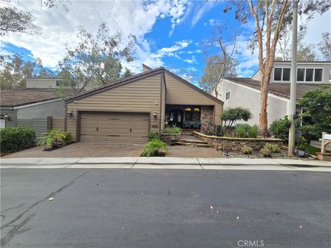 24832 Forest Knoll Lake Forest CA 92630