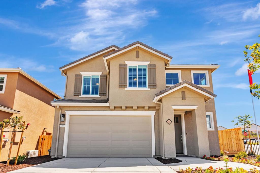 Welcome to this spacious 5-bedroom, 3-bathroom home located in the charming city of Hollister. Offering 2,185 sq ft of living space, this home features a well-appointed kitchen that seamlessly blends with the family room in a convenient kitchen/family room combo, perfect for entertaining and daily family life. The dining area is thoughtfully placed in the family room area, enhancing the open-concept feel. Stay comfortable year-round with central air conditioning and ceiling fans, while the central forced air heating ensures warmth during cooler months. A cozy fireplace adds charm and warmth to the living space. The home also includes a 2-car garage, providing ample space for vehicles and storage. Located in the Hollister Elementary School District, this home is ideally situated for families. With essential amenities and spacious living, this property is a fantastic opportunity to enjoy the comforts of Hollister living. LOT 111 includes $14,001 in upgrades. (Photos are of the Model Home for this floor plan)