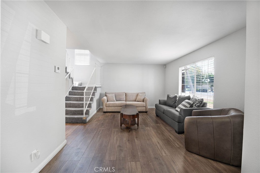 5347 E Avenue R11