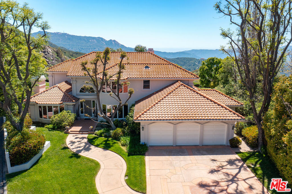 3011 Mountain Park Drive