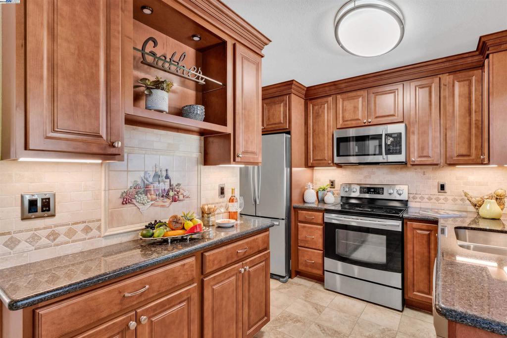 ARBOR CREEK - Residential