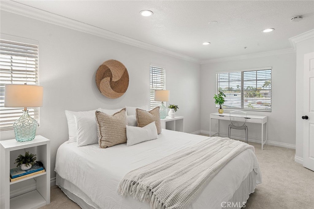 302 Turtle Bay Ln, Costa Mesa CA 92627 - Photo 29