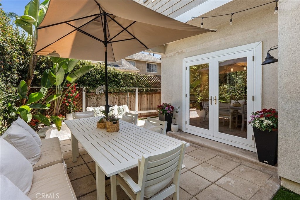 302 Turtle Bay Ln, Costa Mesa CA 92627 - Photo 15