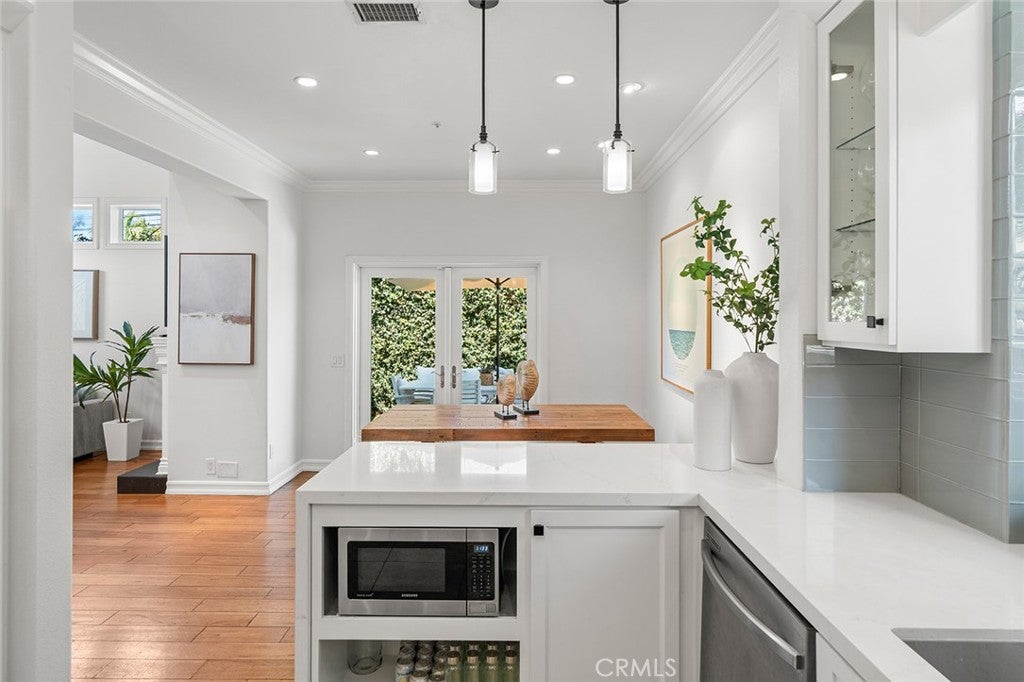 302 Turtle Bay Ln, Costa Mesa CA 92627 - Photo 12