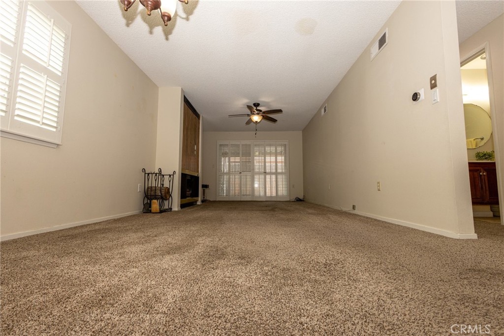 26801 Circle Of The Oaks