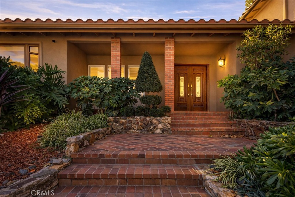 22548 Waterbury Street