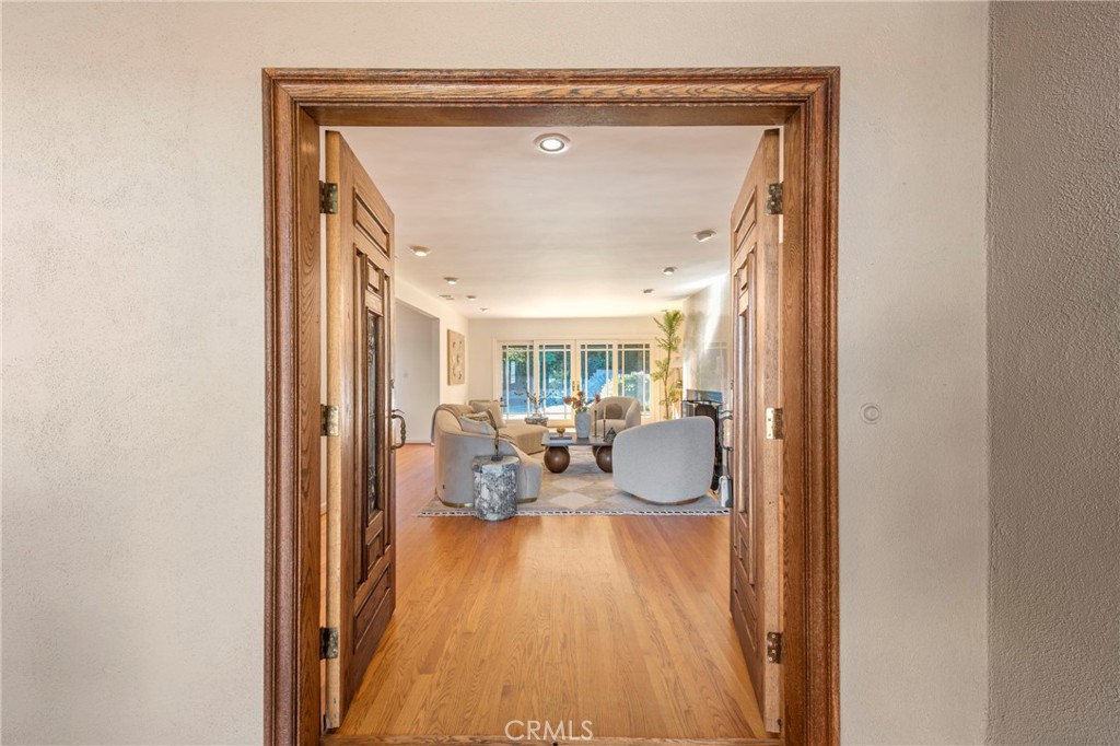 22548 Waterbury Street